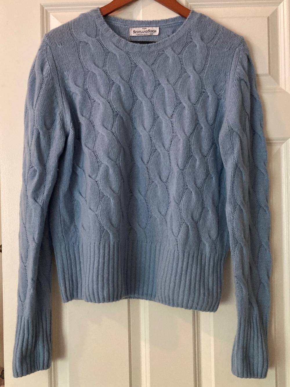 Cashmere Cable knit sweater